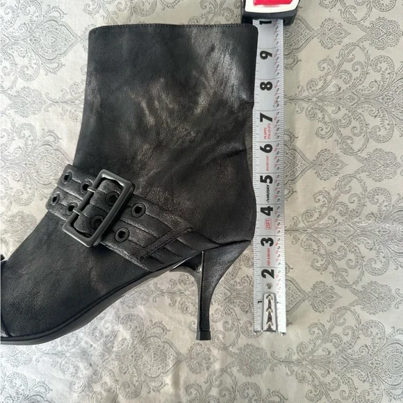 Free People Jeffrey Campbell Deja Vu Buckle Boots Distressed Pointy size 11 - Picture 6 of 12
